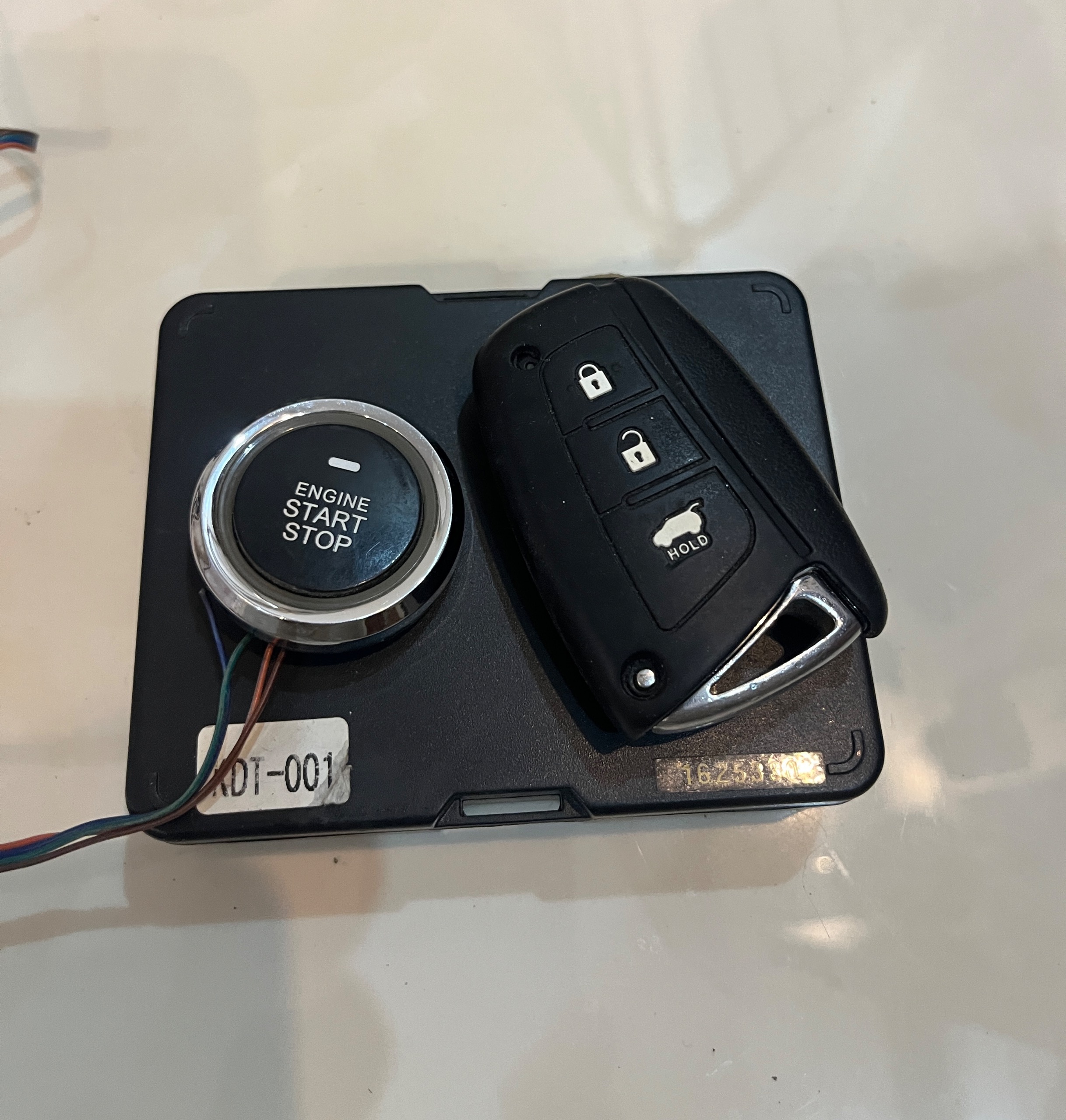 کیلس استارت خودرو برند Enzo