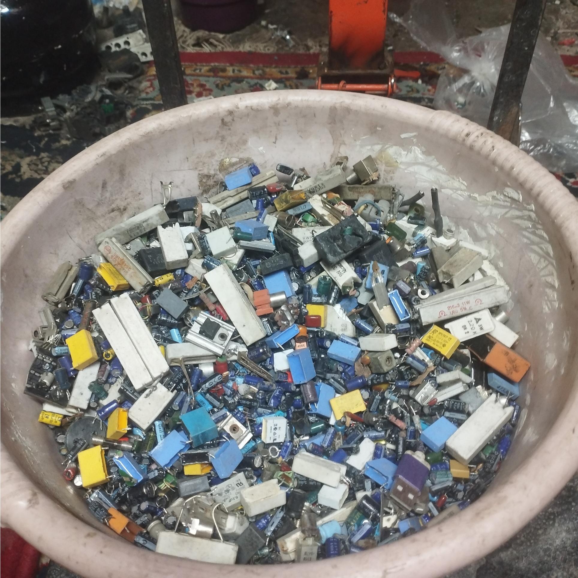 3کیلو انواع اقسام قطعه برد