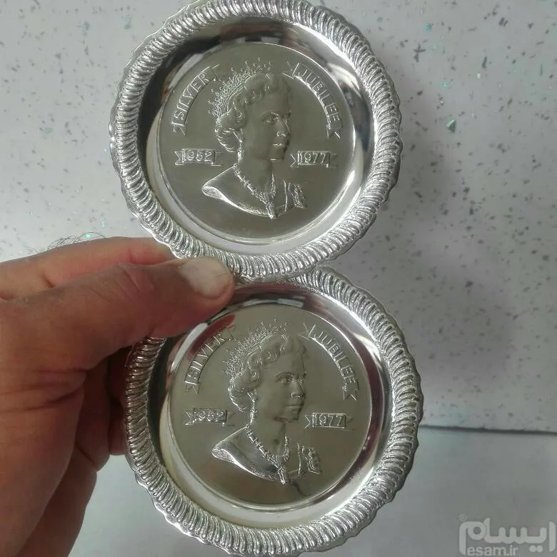 دیوار کوب یادبود قدیمی ملکه انگلستان سیلور پلیت
