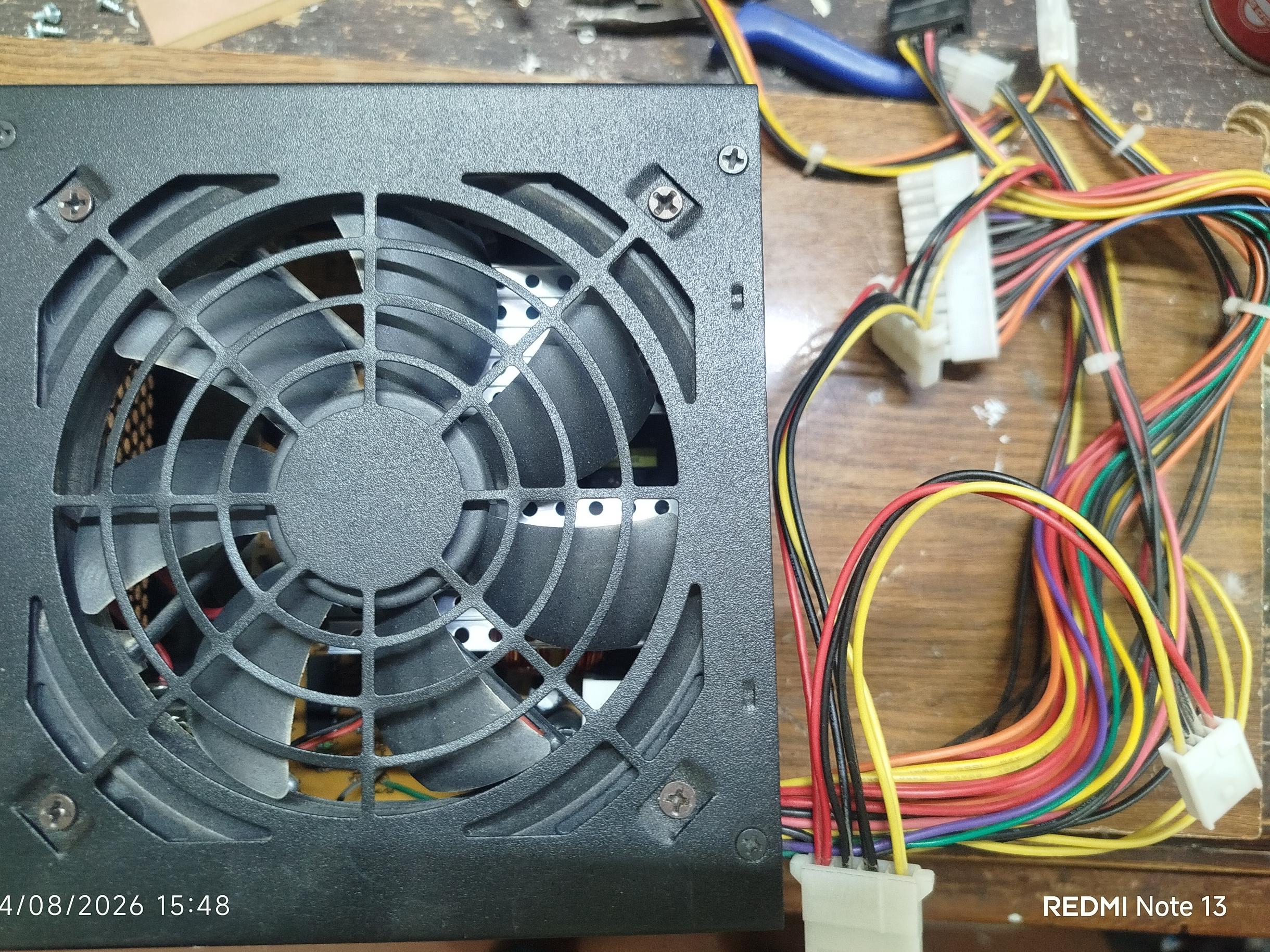 پاور کامپیوتر مشکی فن بزرگ مدل P4-300w