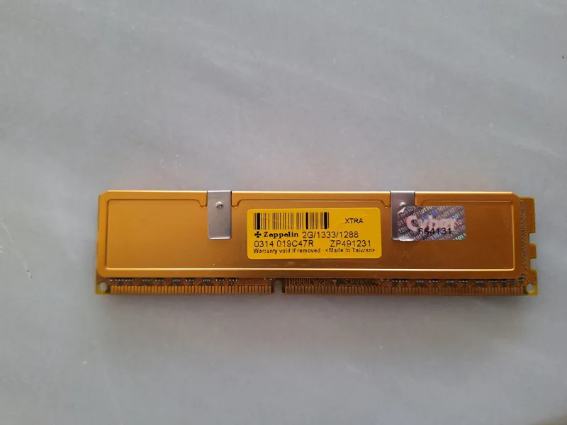 رم 2GB DDR3 zeppelin