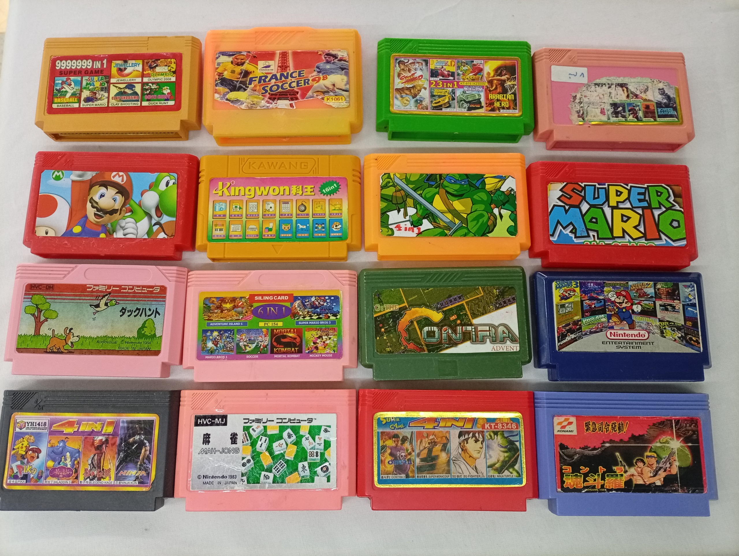 مجموعه 16 عدد بازی میکرو فمیکام