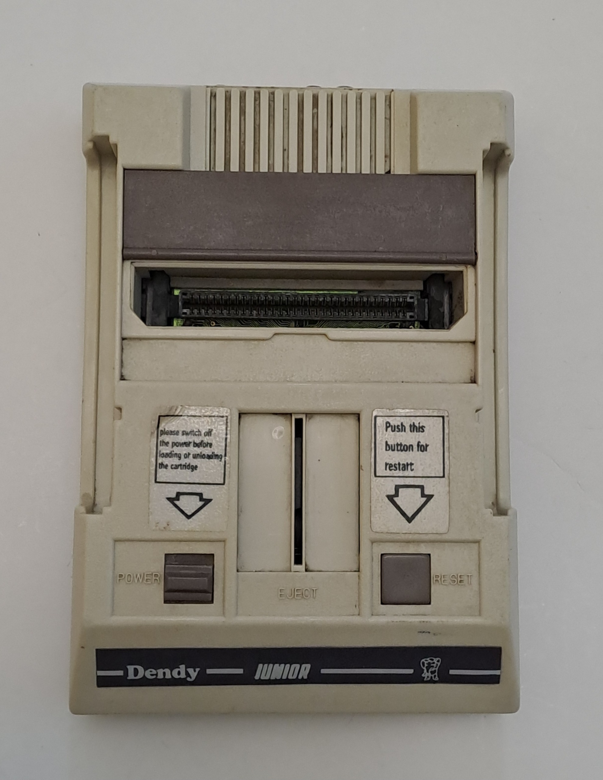 دستگاه بازی میکرو حافظه دار