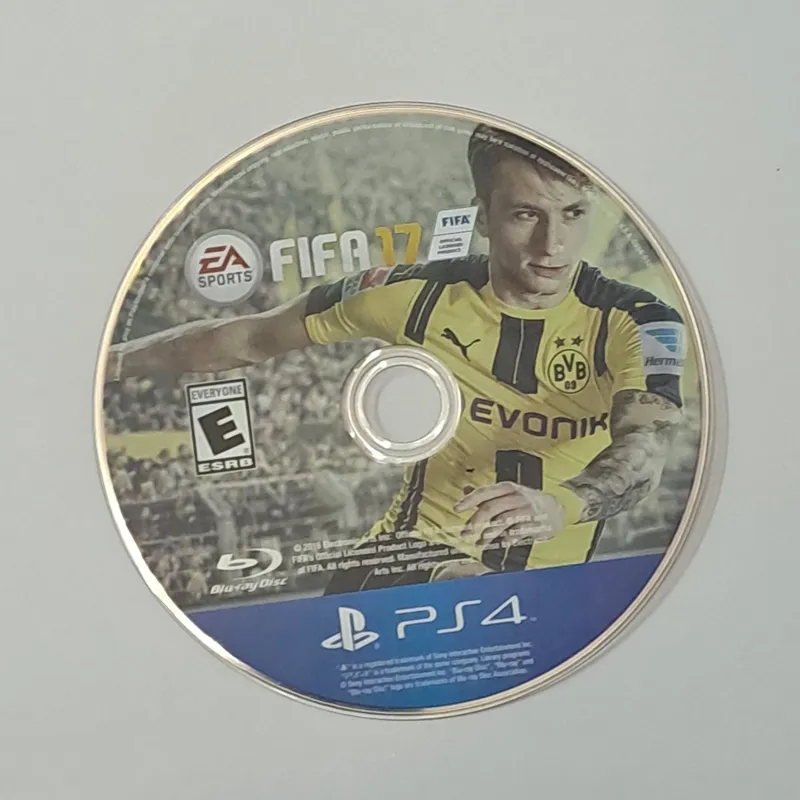بازی فیفا 17 ps4 (ایرادار معیوب)