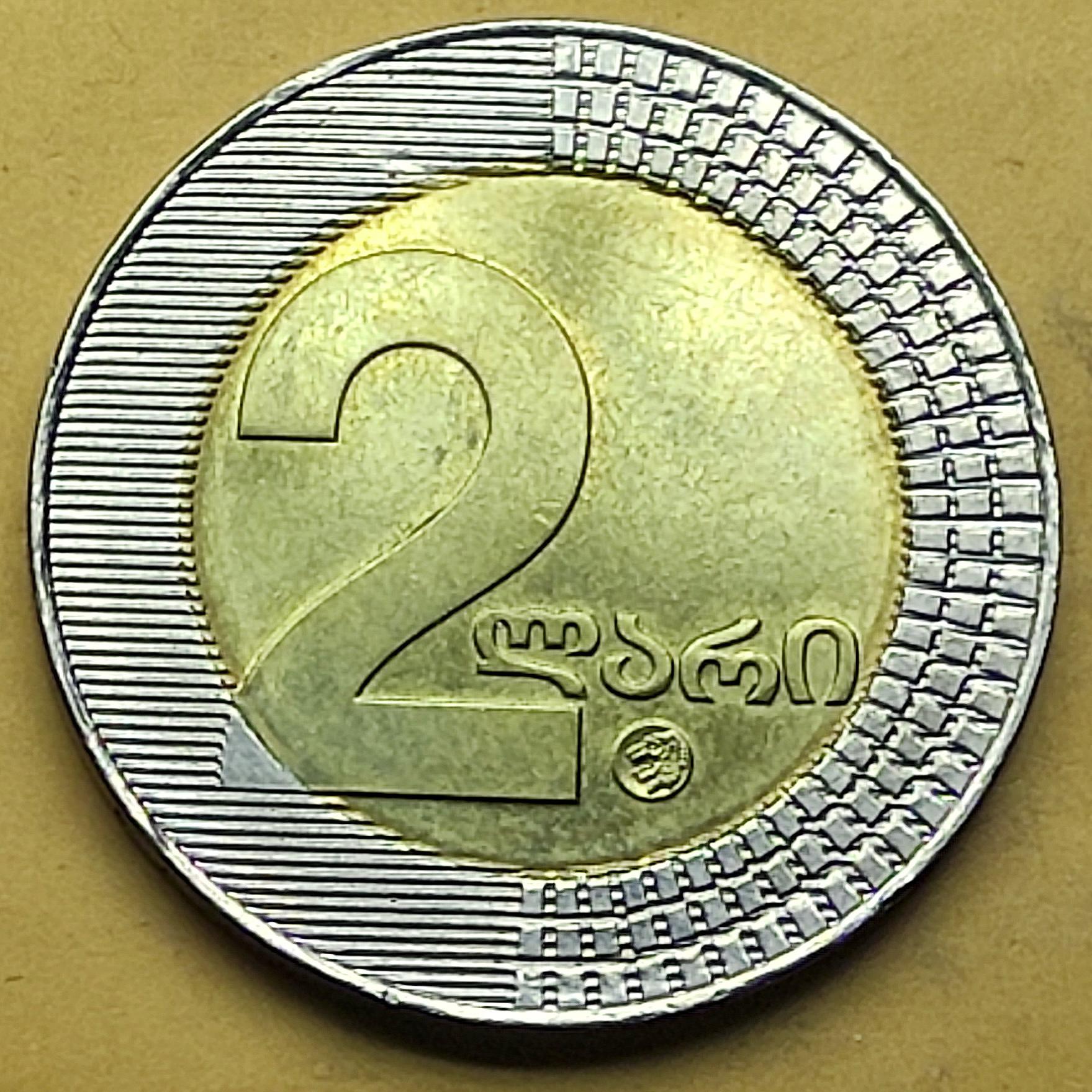 دو لاری بایمتال گرجستان 2006