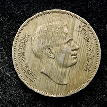 100