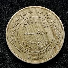 100