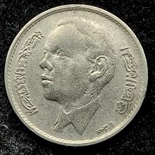 یک