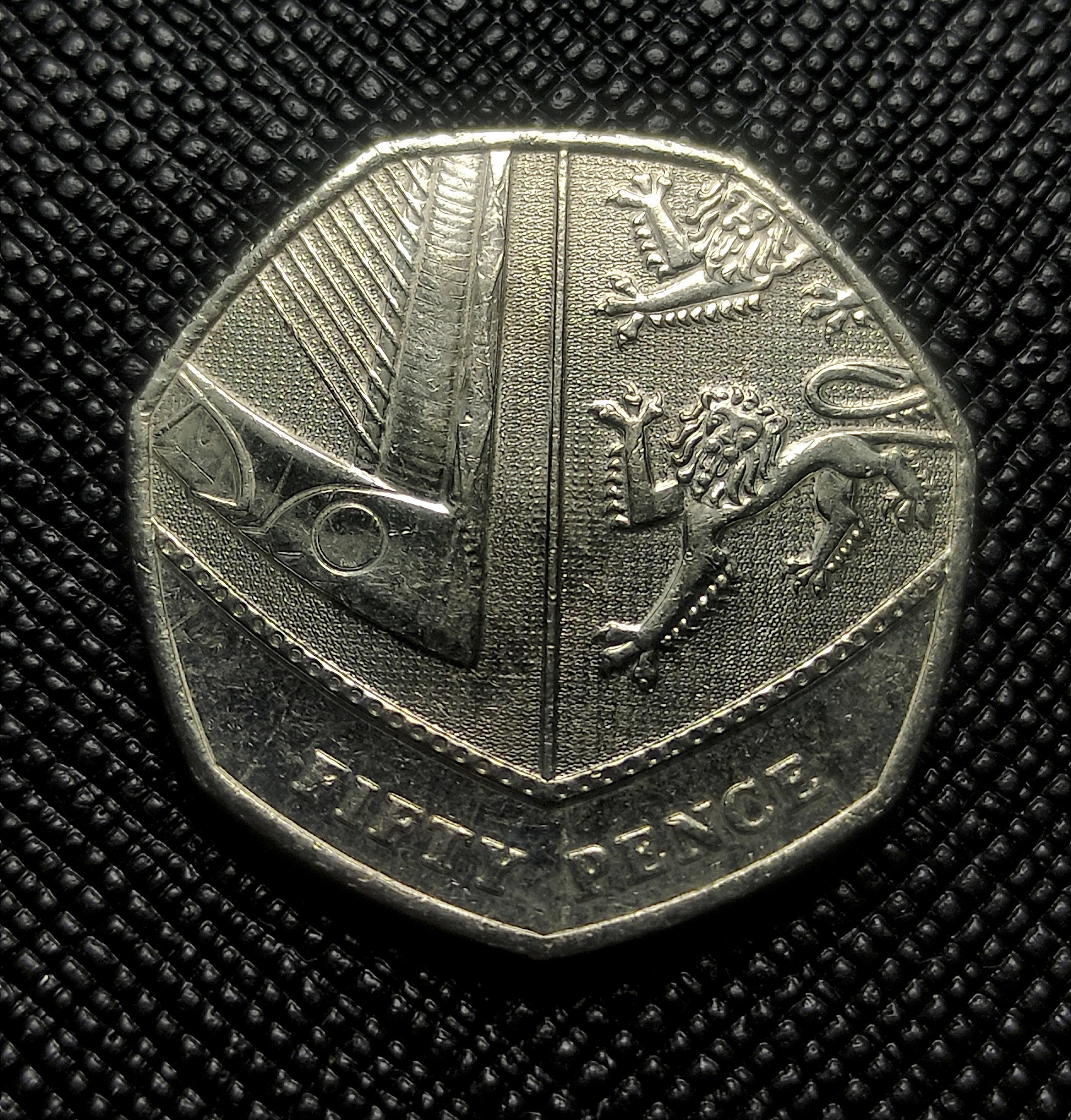 50 پنس الیزابت 2014 طرح سپر بریتانیا