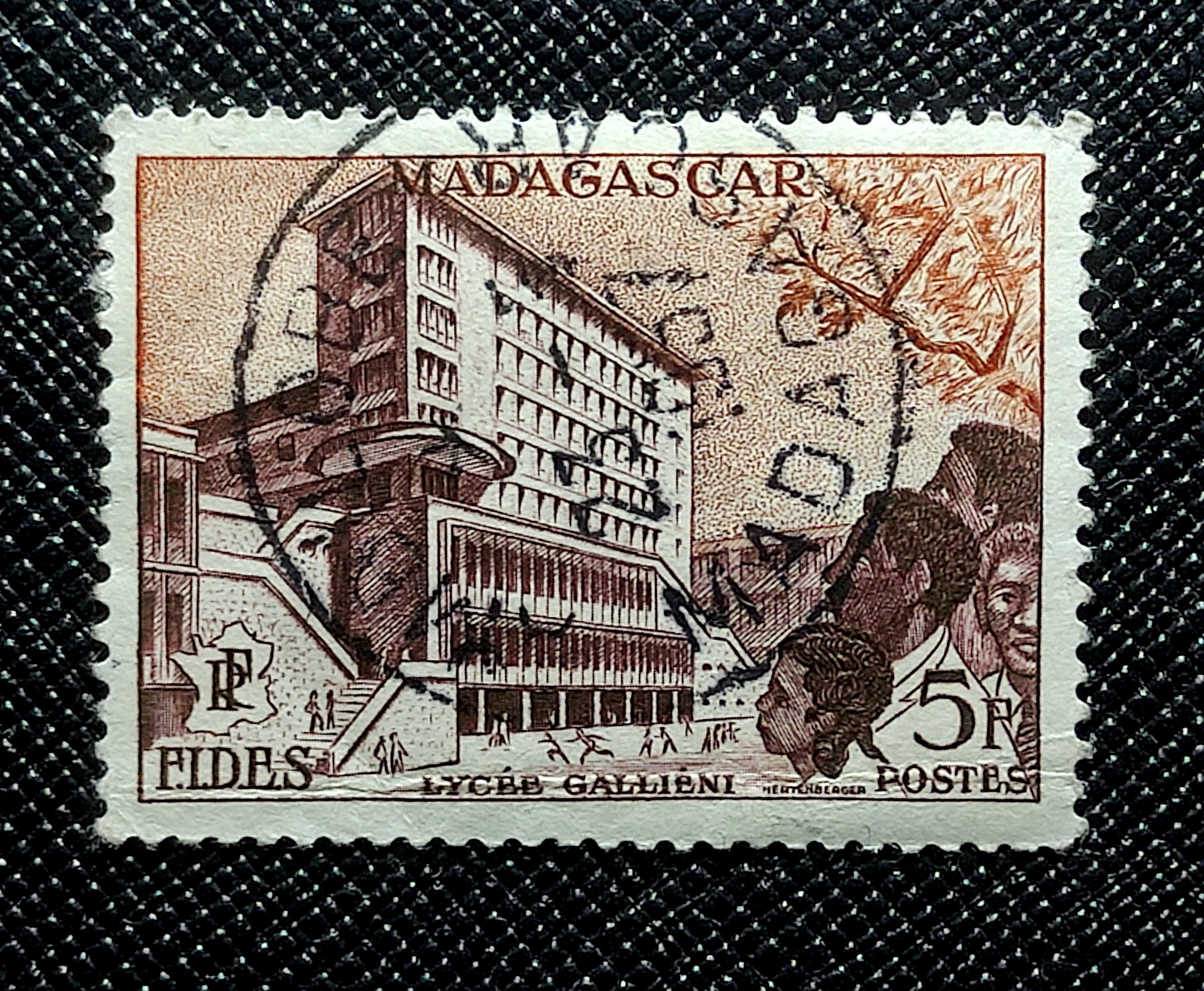 تمبر قدیمی 1957 ماداگاسکار