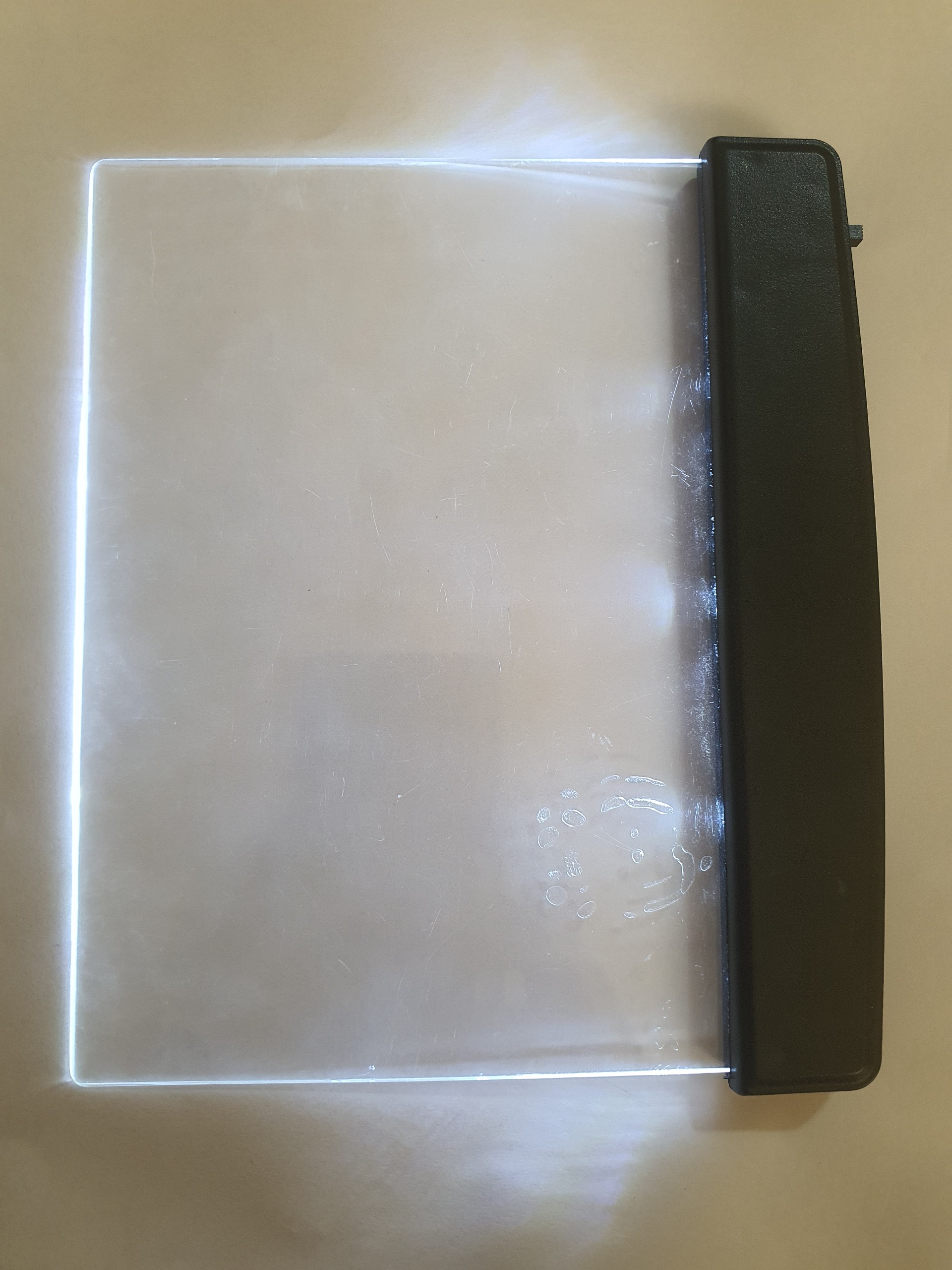 چراغ مطالعه پنل کتابی