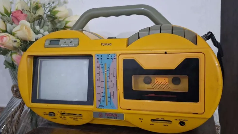 ضبط رادیو و تلویزیون و ساعت NOVA