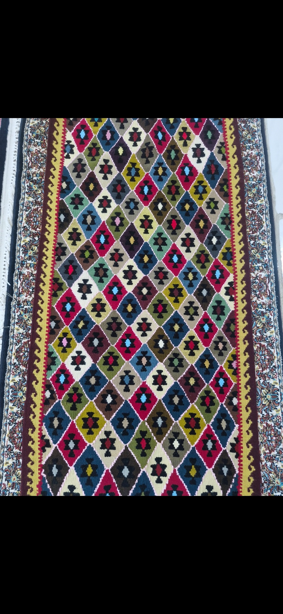 گلیم دستبافت عشایری