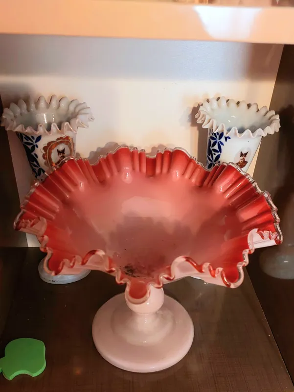 ظرف آنتیک پایه دار دوپوست بسیار قدیمی دستساز