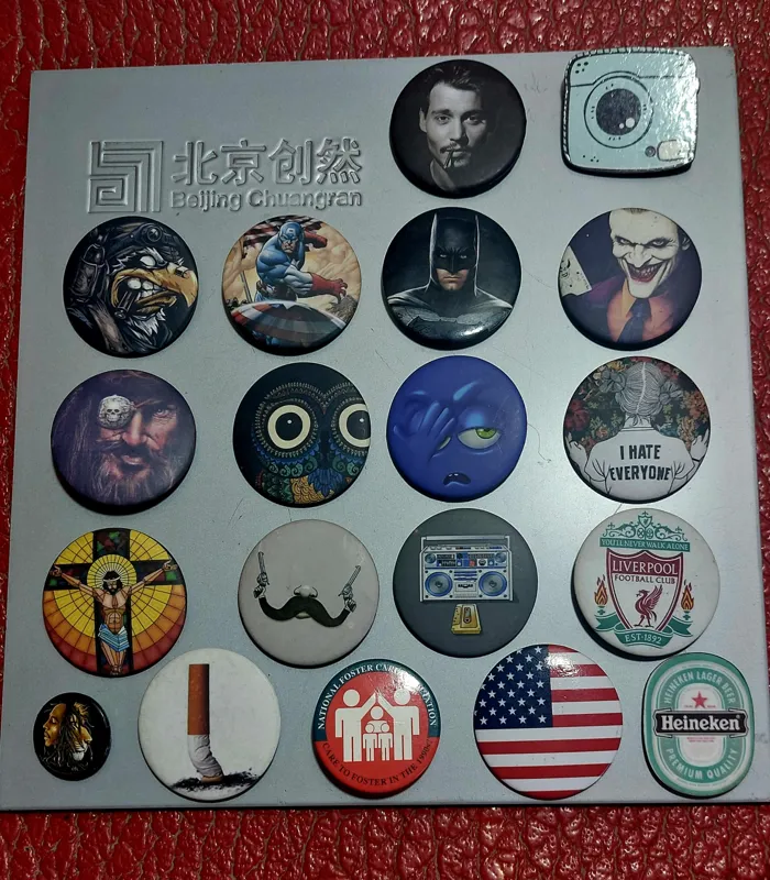 دیوارکوب کلکسیونی پیکسل های فلزی،آکبند