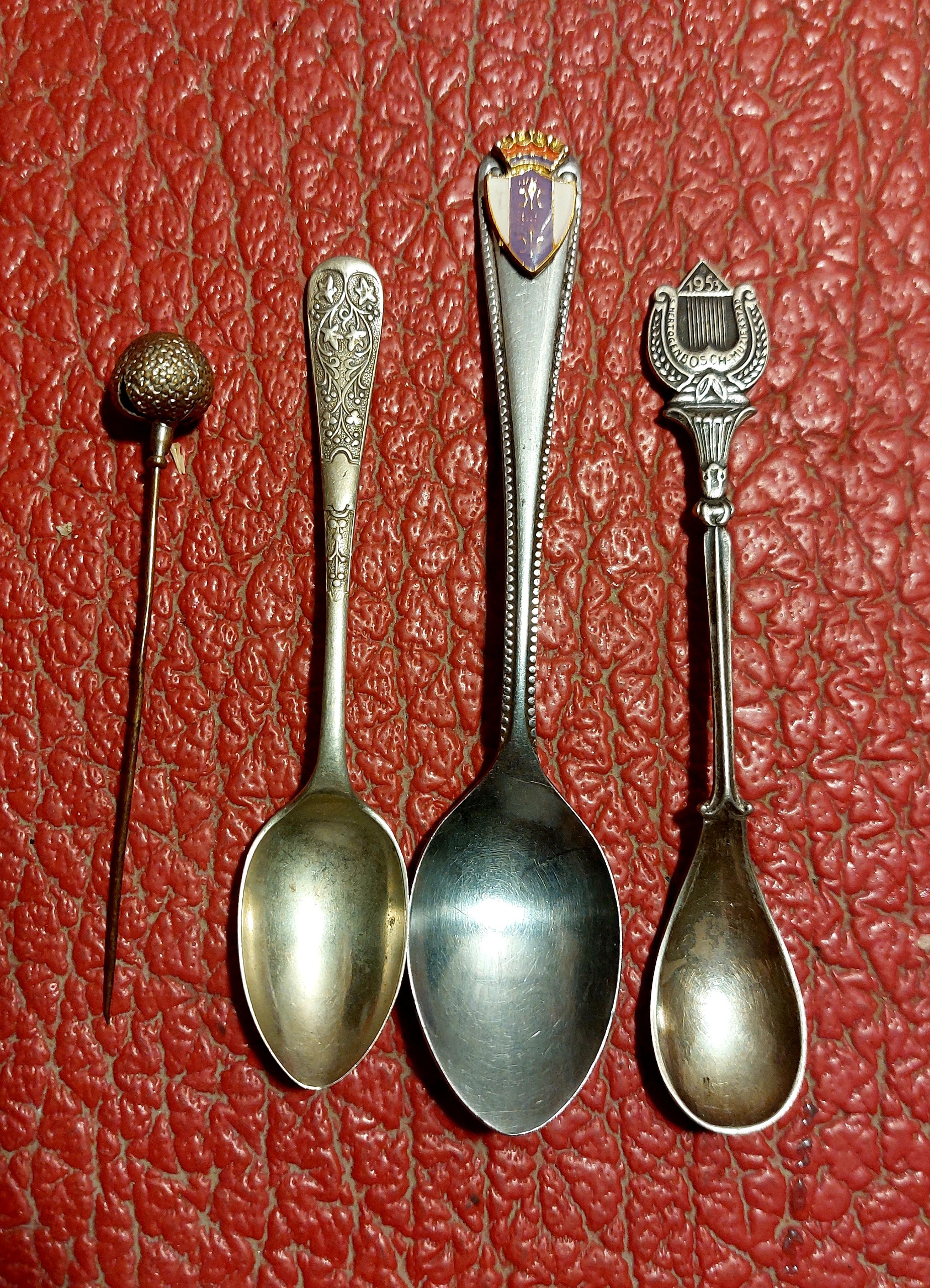 3عدد قاشق قدیمی انگلیسی و 1 سوزن سر قدیمی