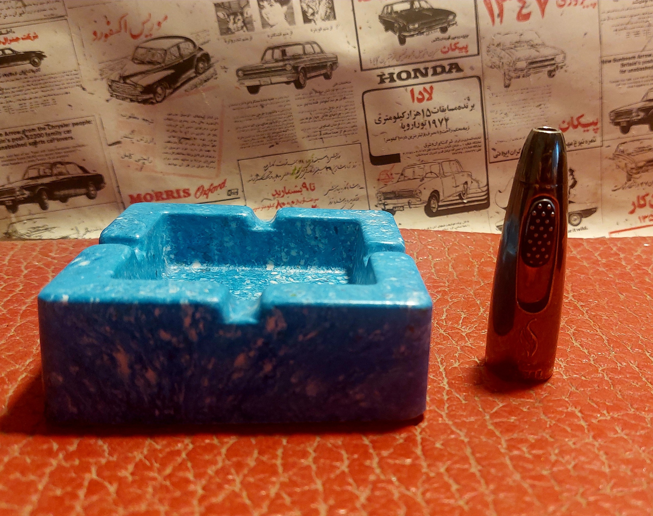 فندک تمام فلز قدیمی و زیرسیگاری قدیمی، درحدنو