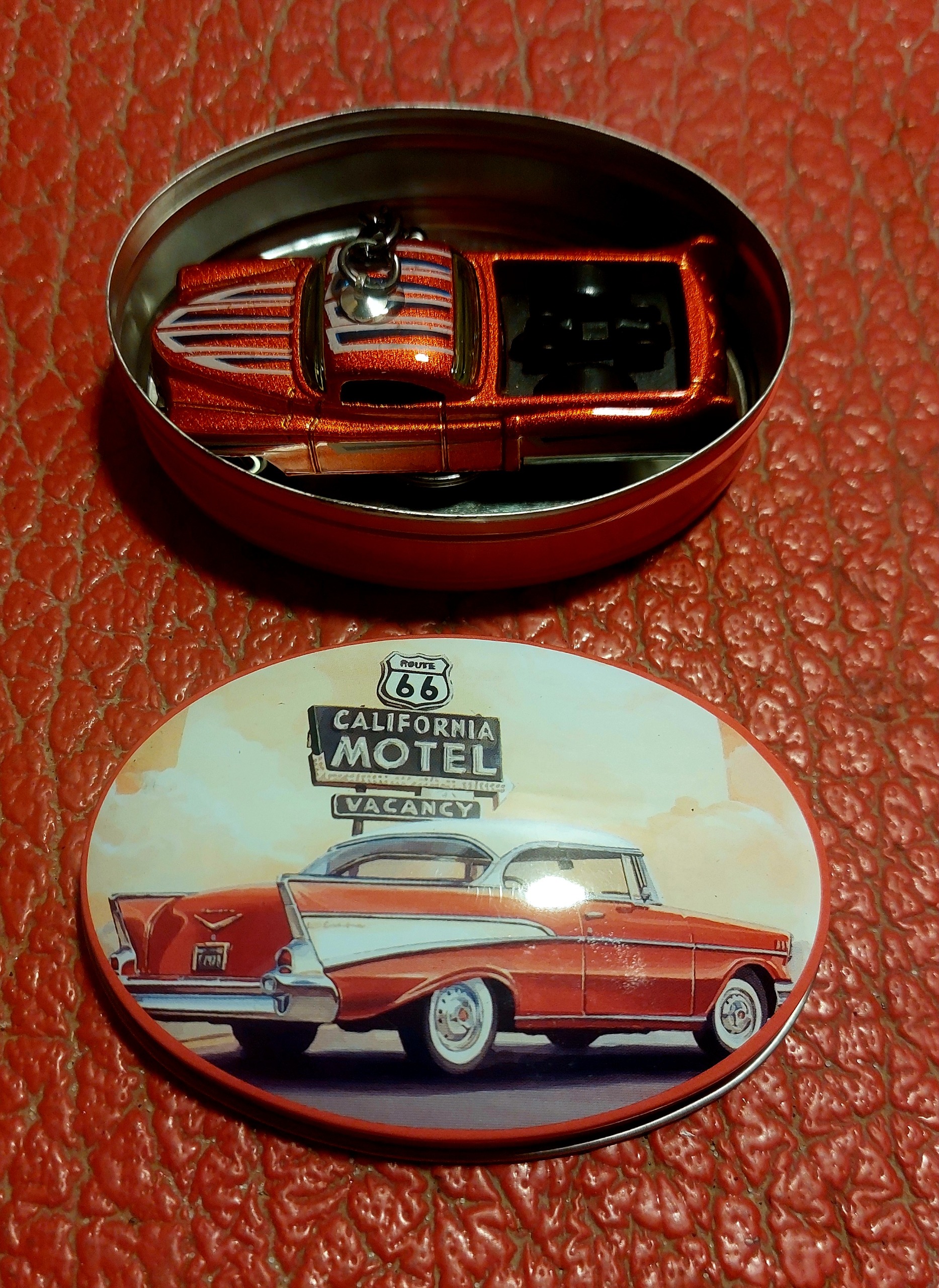 جاکلیدی قدیمی تمام فلز جعبه دار،کلکسیونی،درحدنو