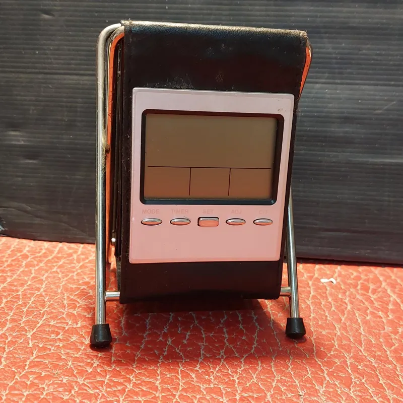 ساعت و جاقلمی رومیزی قدیمی،تمیز و سالم