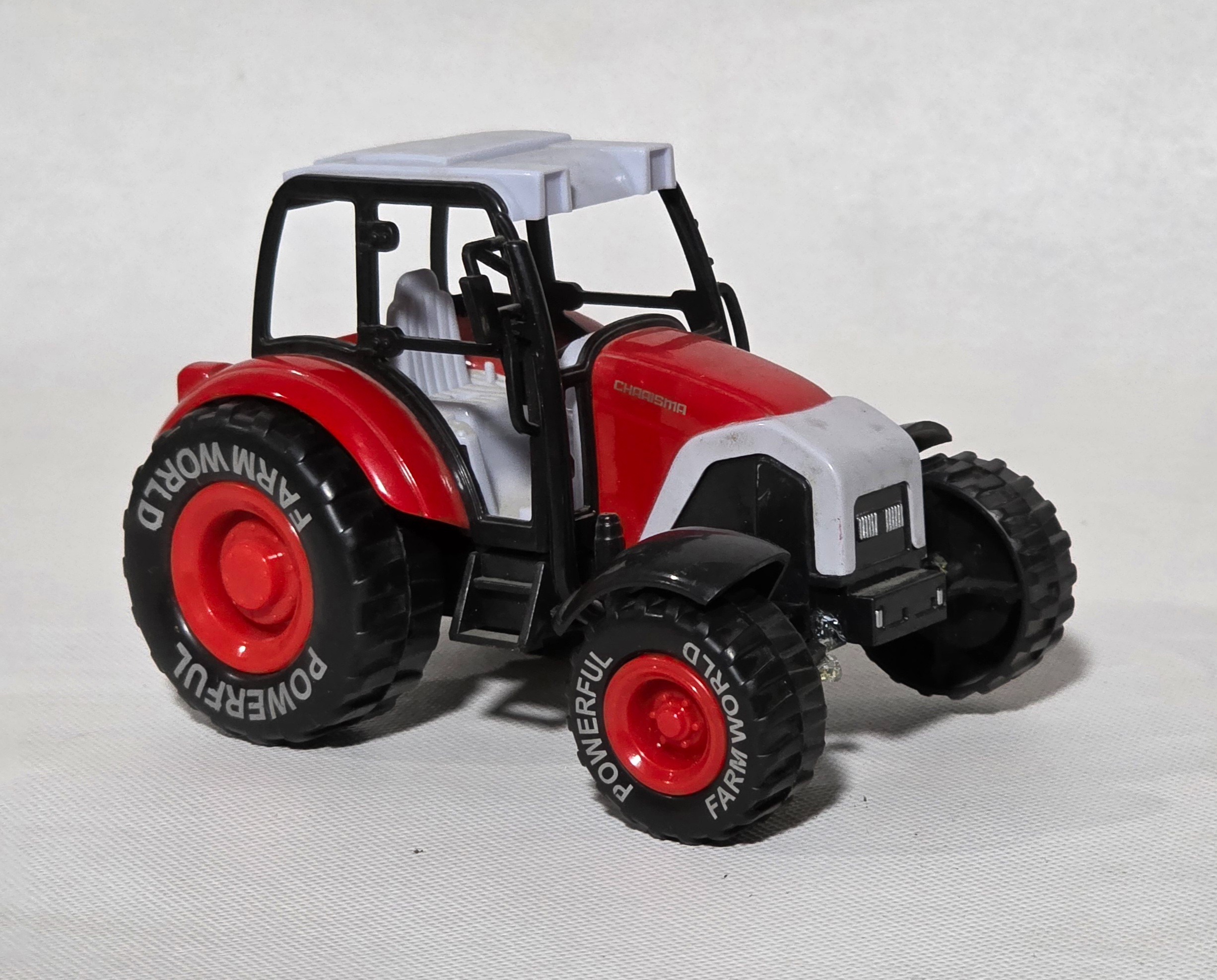 ماکت تراکتور کد T7  طبق توضیحات