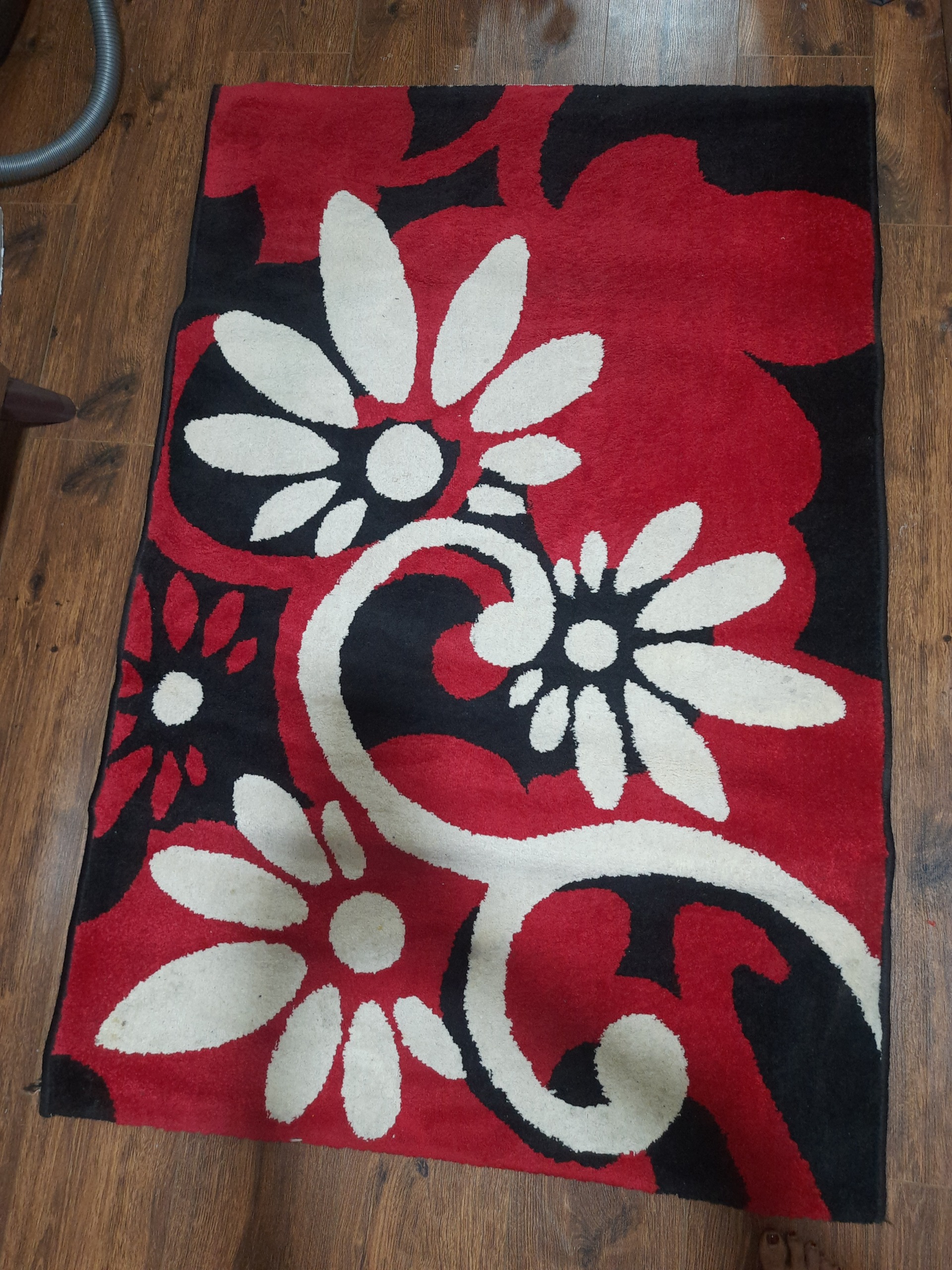 فرش یک در یک و نیم قالیچه فرشینه
