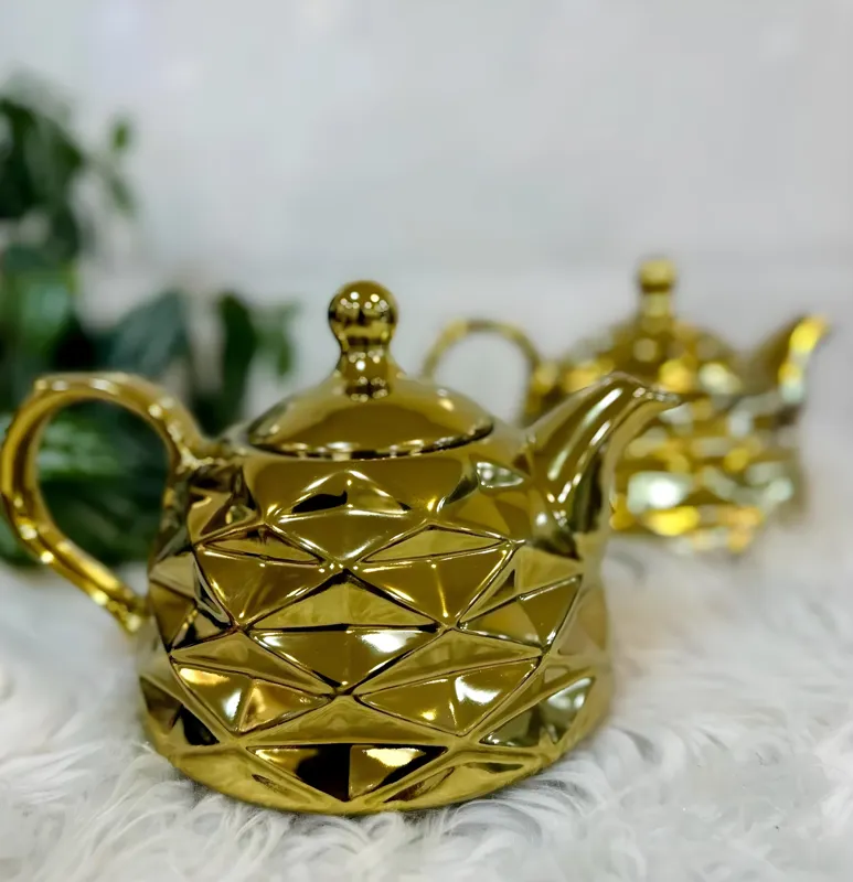 قوری چینی لوکس طلایی طرح لوزی