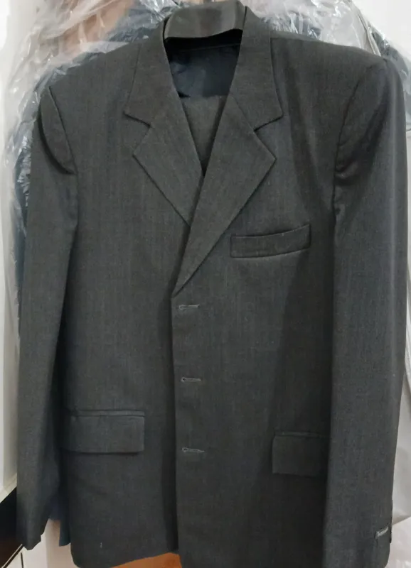 3دست کت وشلوارمردانه (لطفا توضیحات رابخوانید)