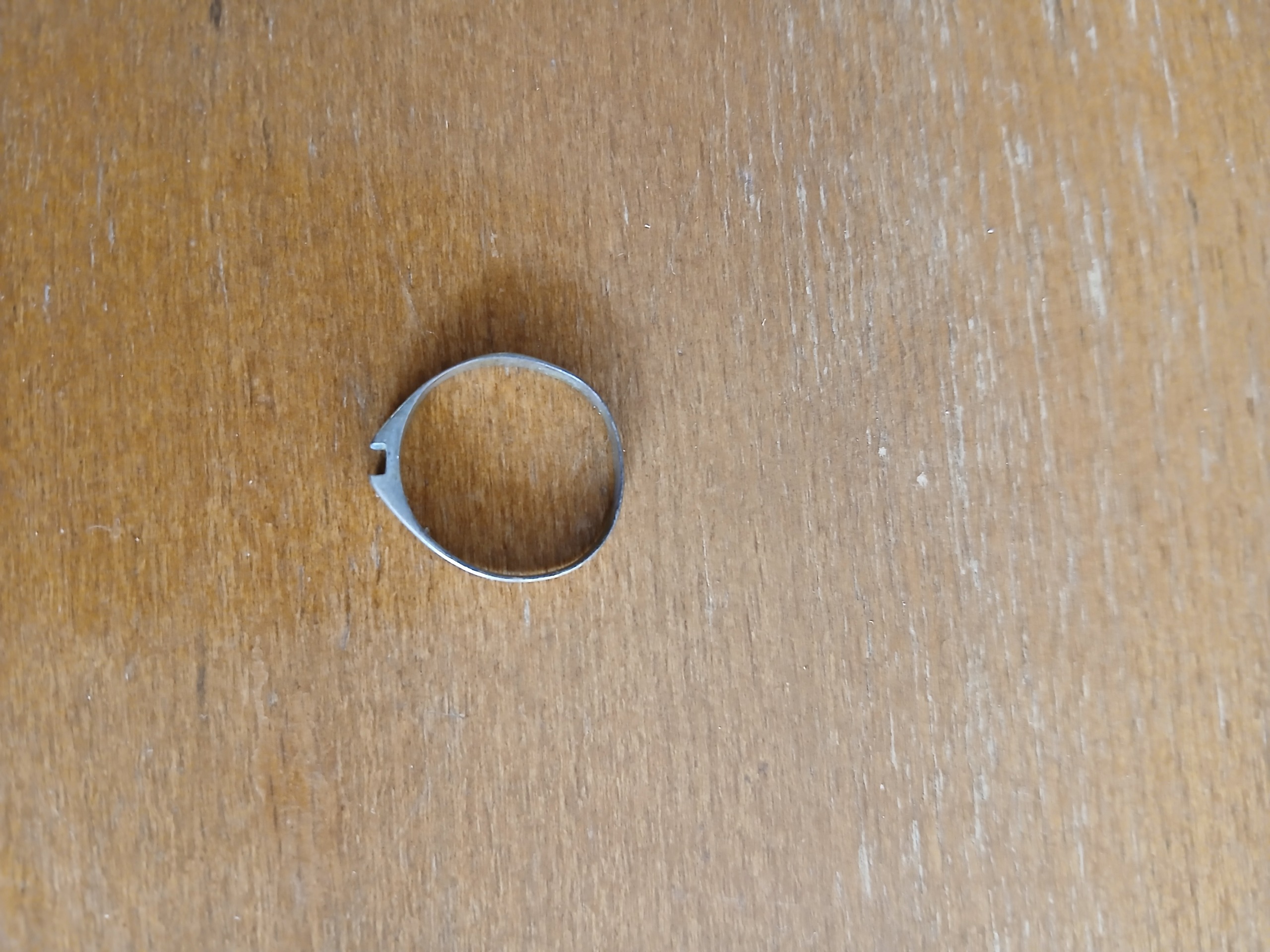 رکاب نقره انگشتر باعیارپایین