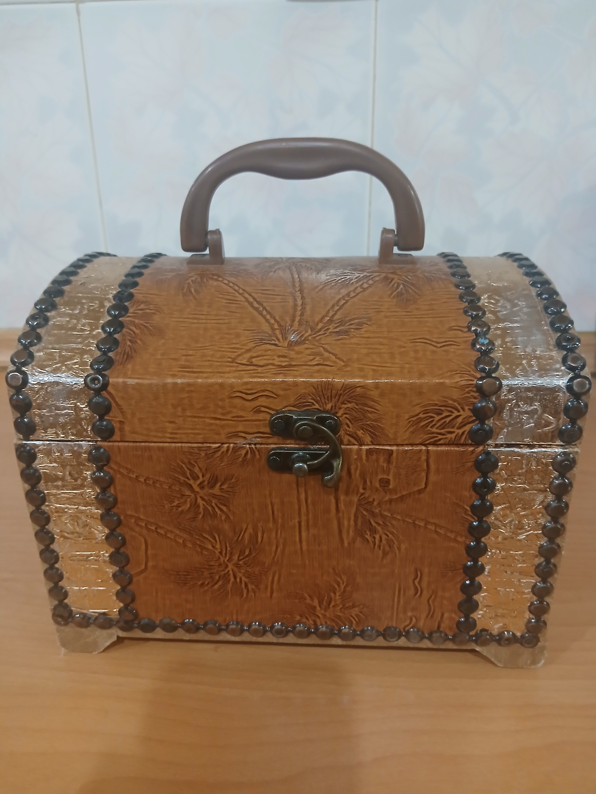 جعبه جواهرات ولوازم آرایش