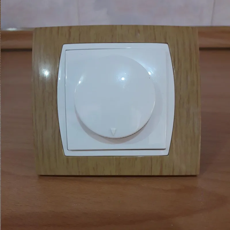 کلیددیمر(تنظیم نور- تنظیم دورتهویه )