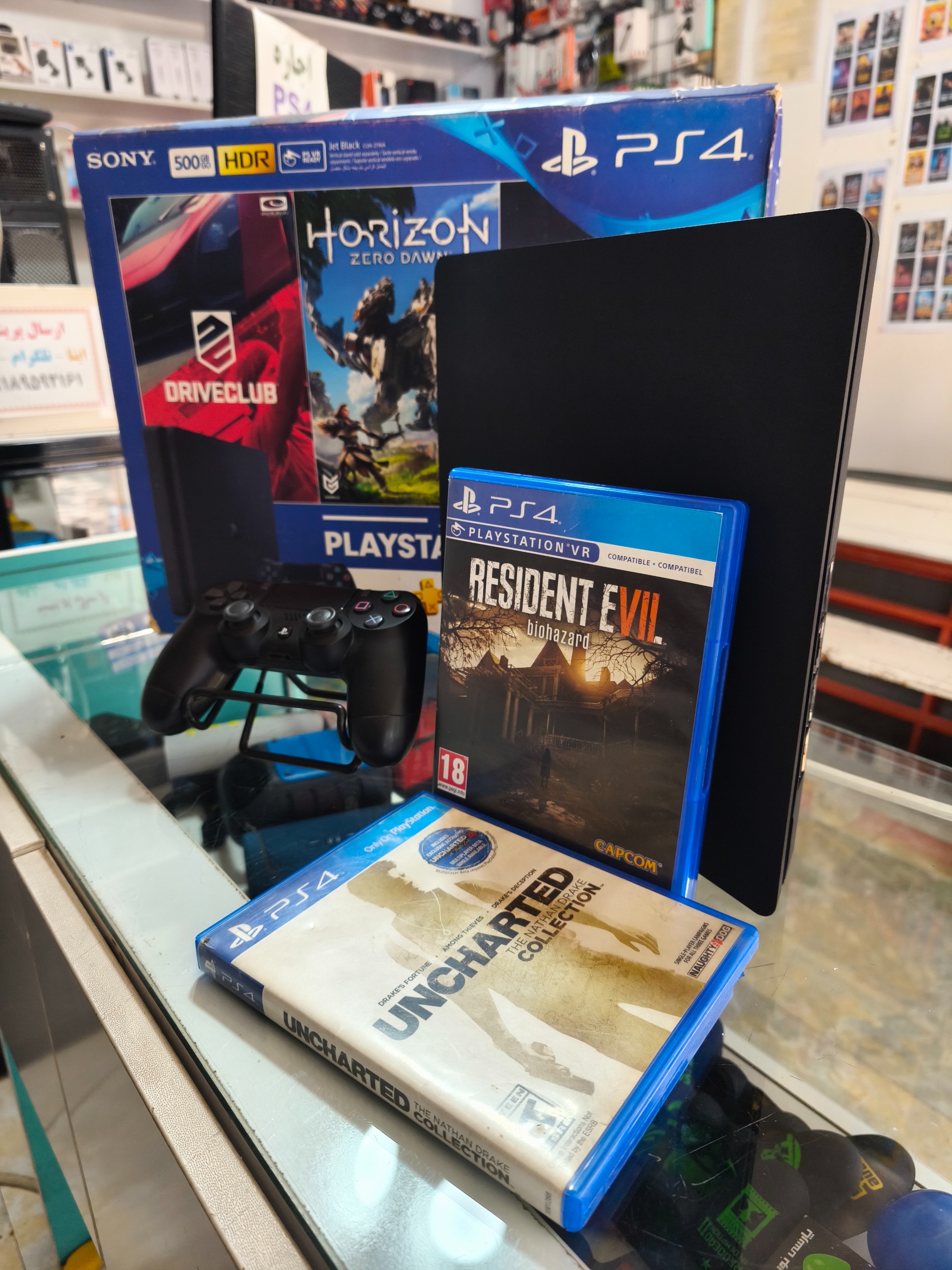 پی اس فور ps4 500 گیگ تک دسته با دو عدد دیسک