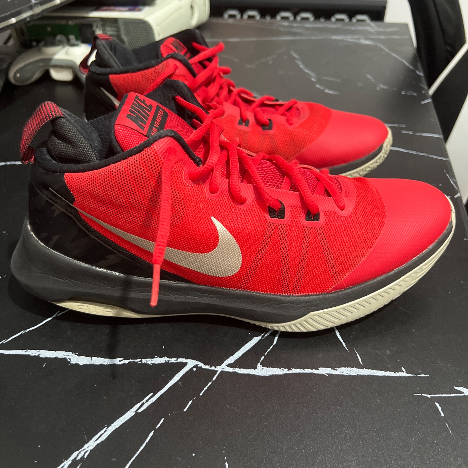 کفش بسکتبال نایک ایر ورستایل Nike Air Versitile