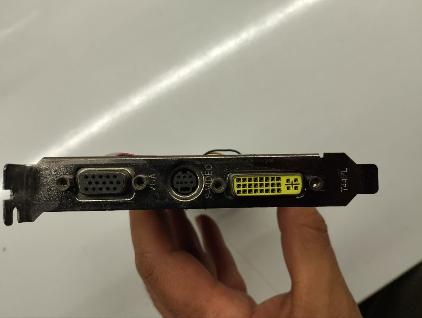GF 8400 512MB DDR2