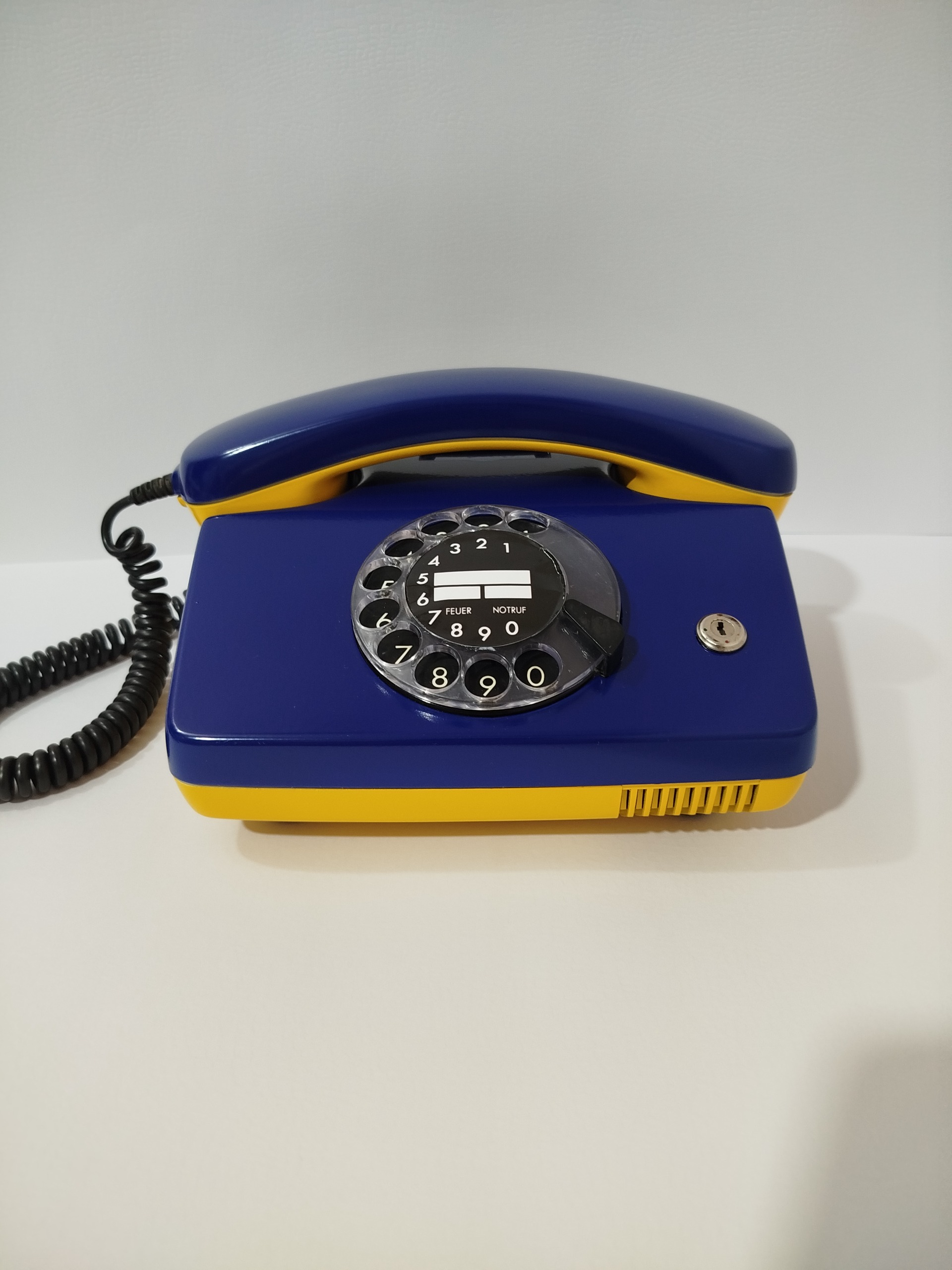 تلفن  قدیمی