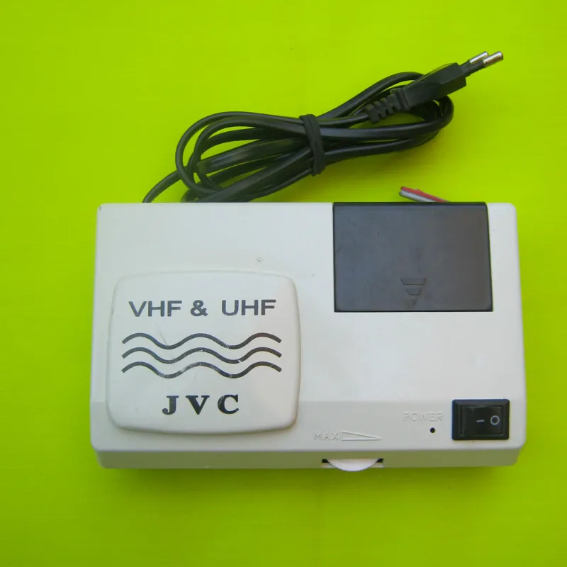 تقویت کننده و منبع تغذیه آنتن تلویزیون با مارک JVC