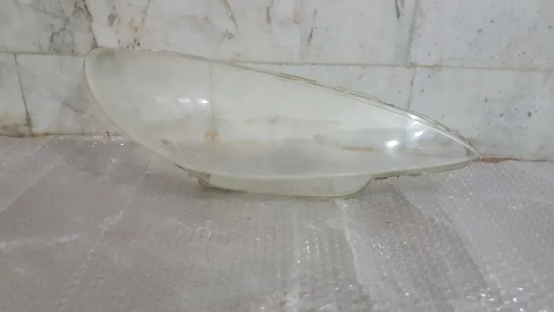 طلق چراغ جلو 206 سمت راست (شاگرد)