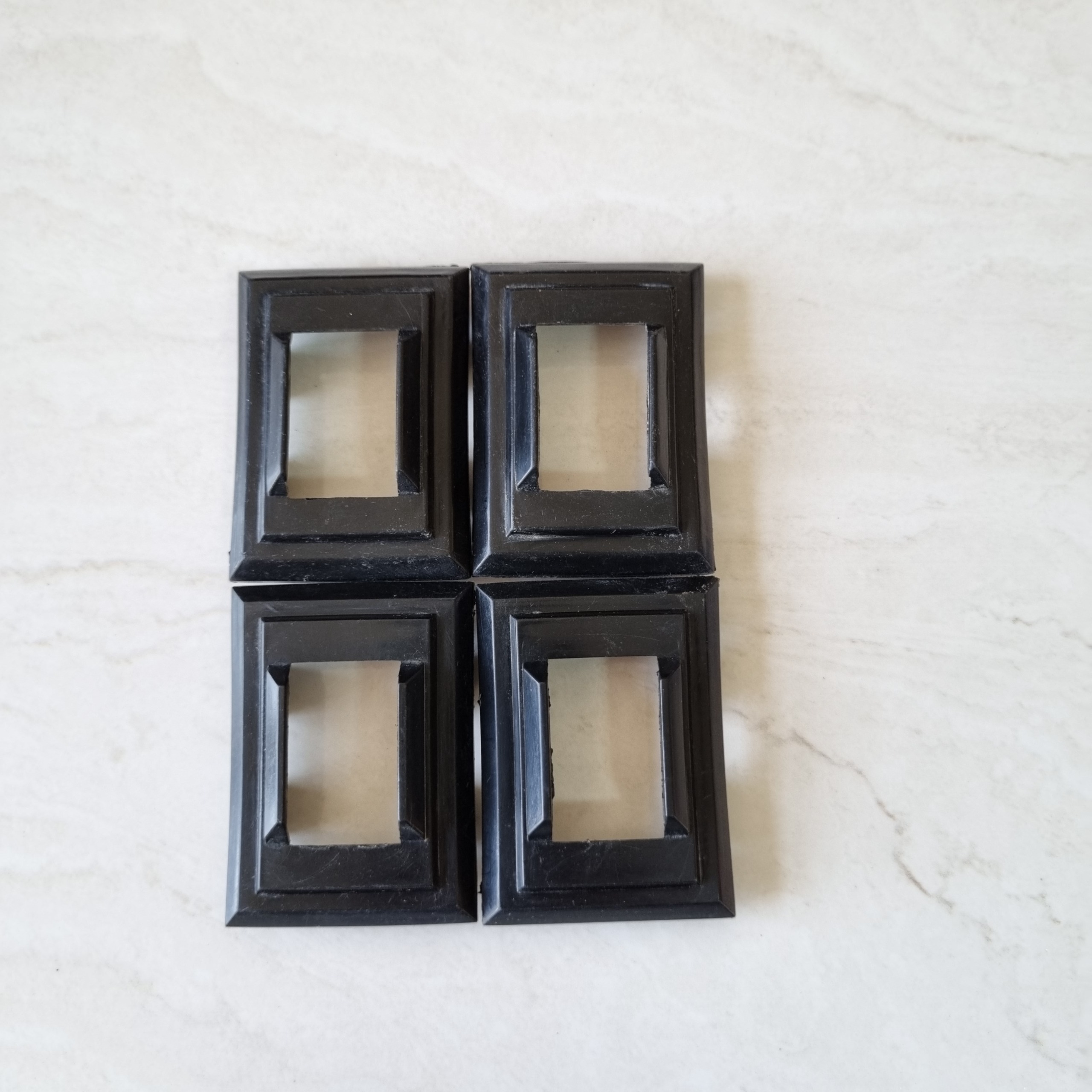 قاب دور دستگیره داخل پیکان