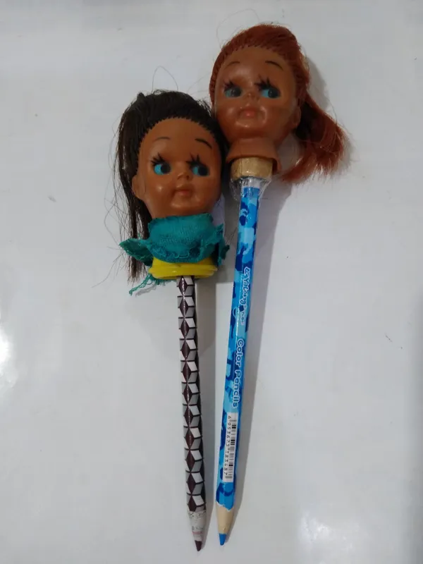 2عدد مداد رنگی عروسکی قدیمی