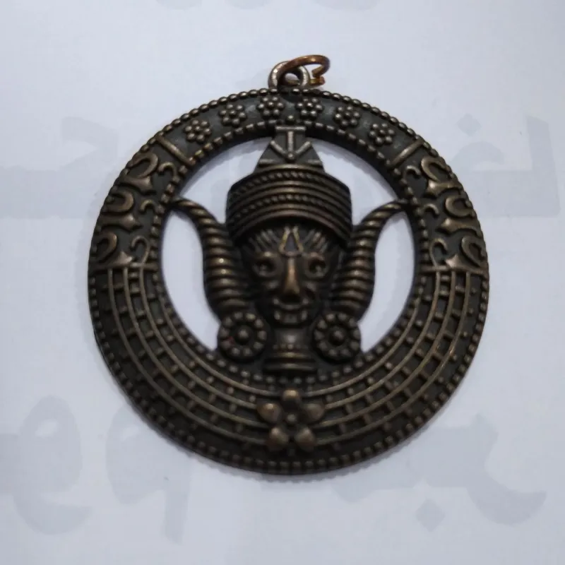 گردنبند آویز بدون زنجیر