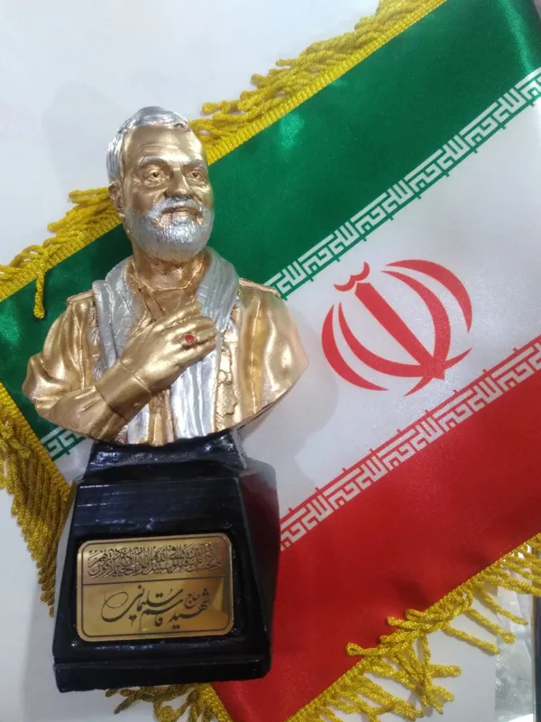 مجسمه و تندیس شهید حاج قاسم سلیمانی