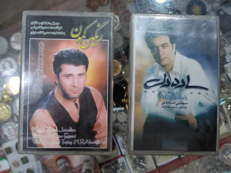 2عدد نوار کاست از عیوضی و شاه علی