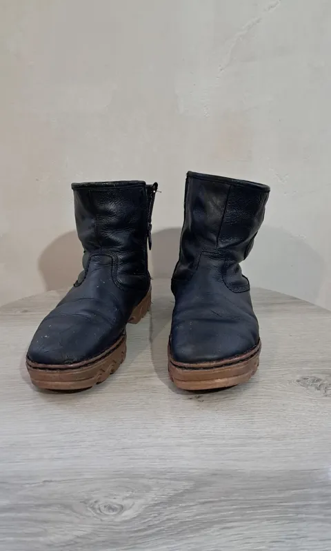 بوت چرمی شماره 43