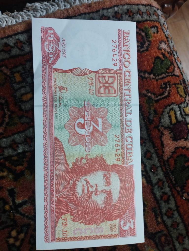 پزو کوبا (چگوارا) نو و بانکی