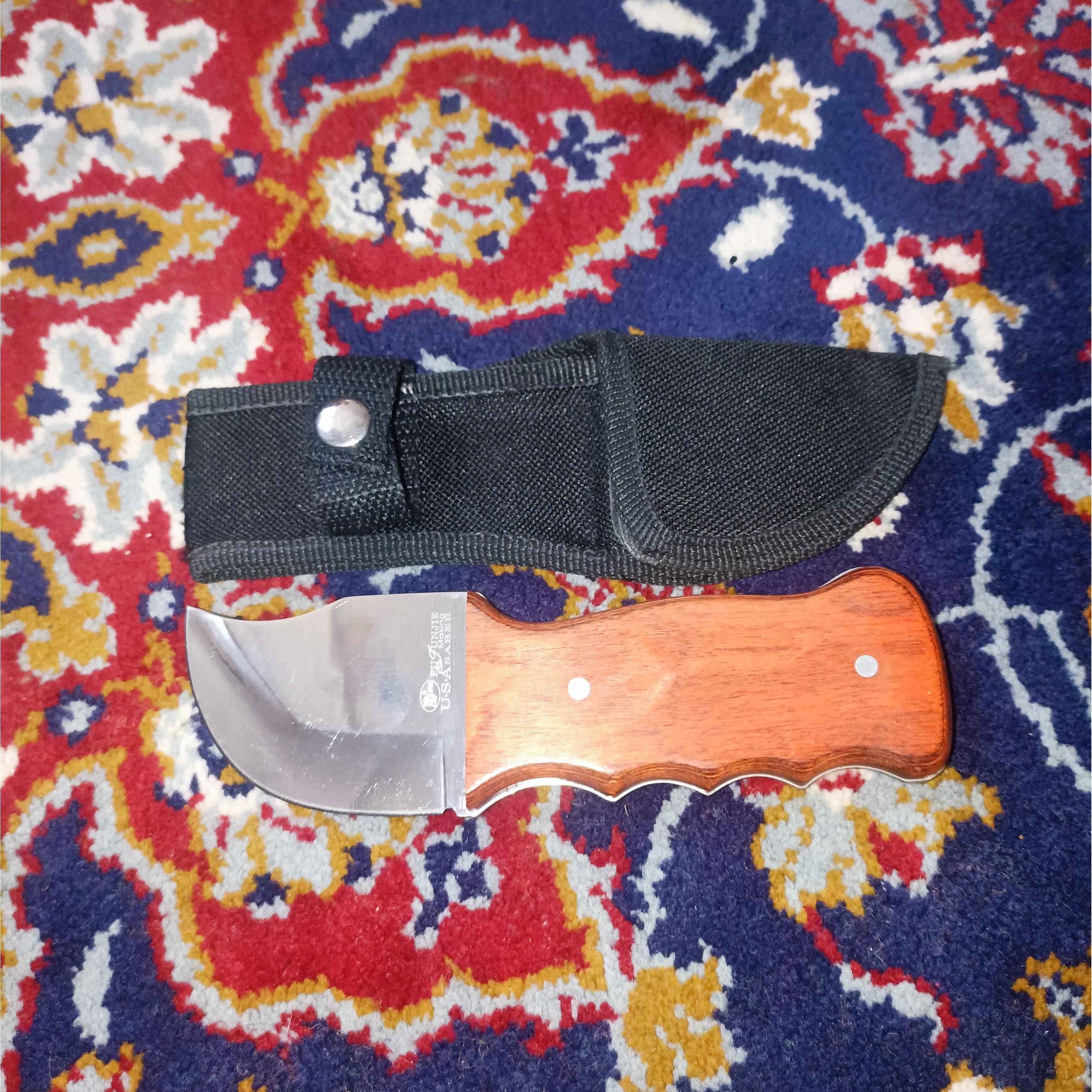 چاقوی طرح U.S.A SABER همراه با غلاف