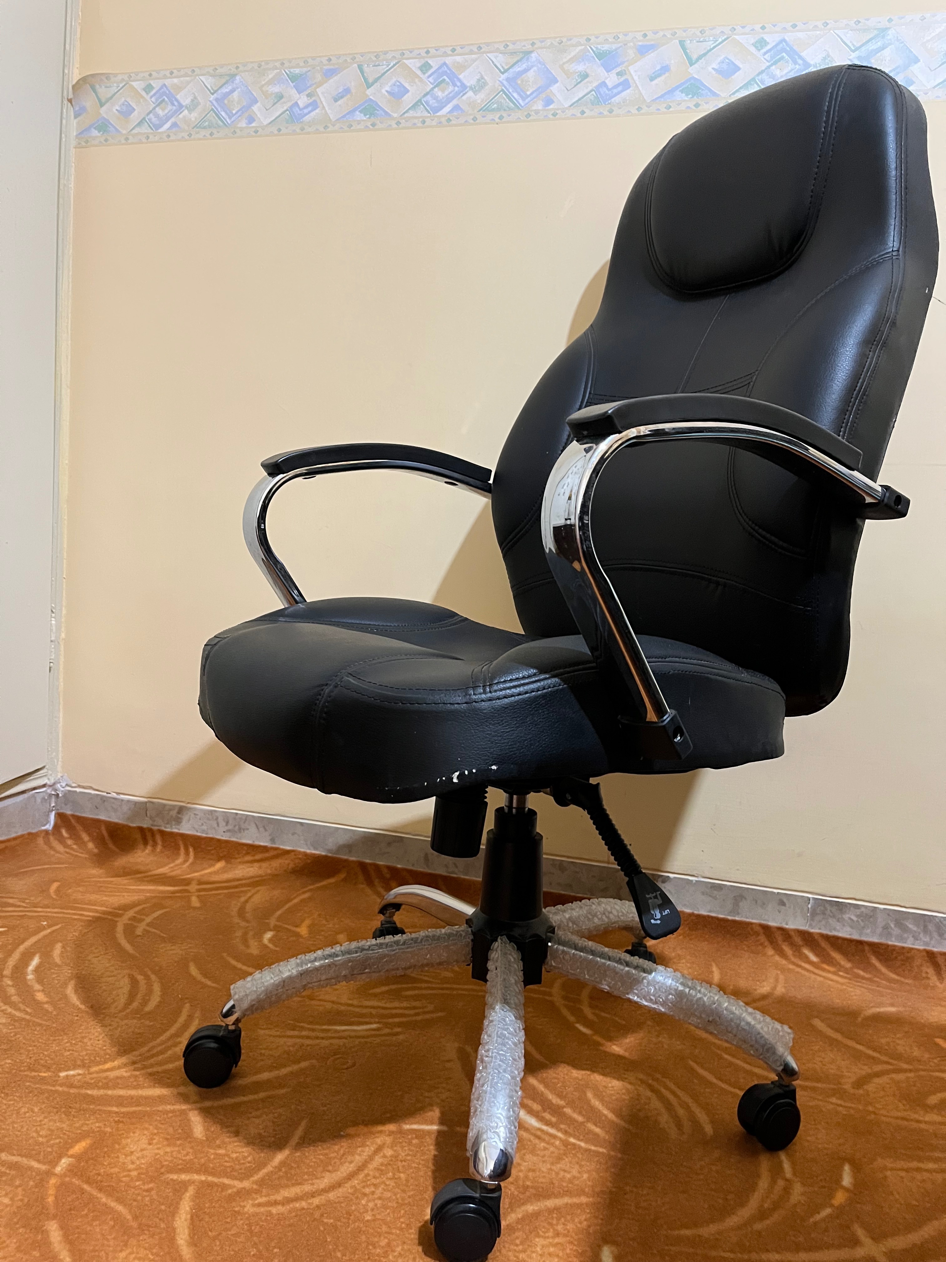 صندلی اداری مدیریتی