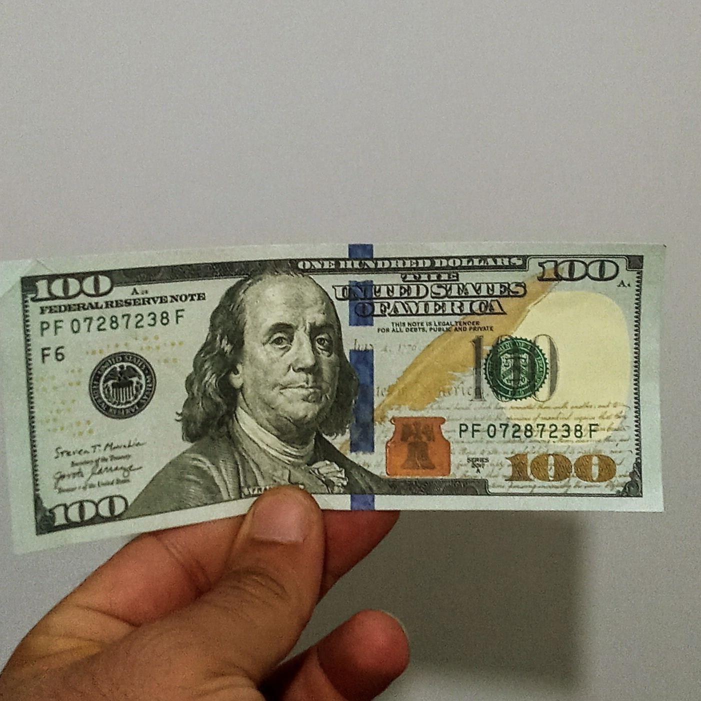 دلار تزئینی سینمایی صد دلاری بسته 100 عددی