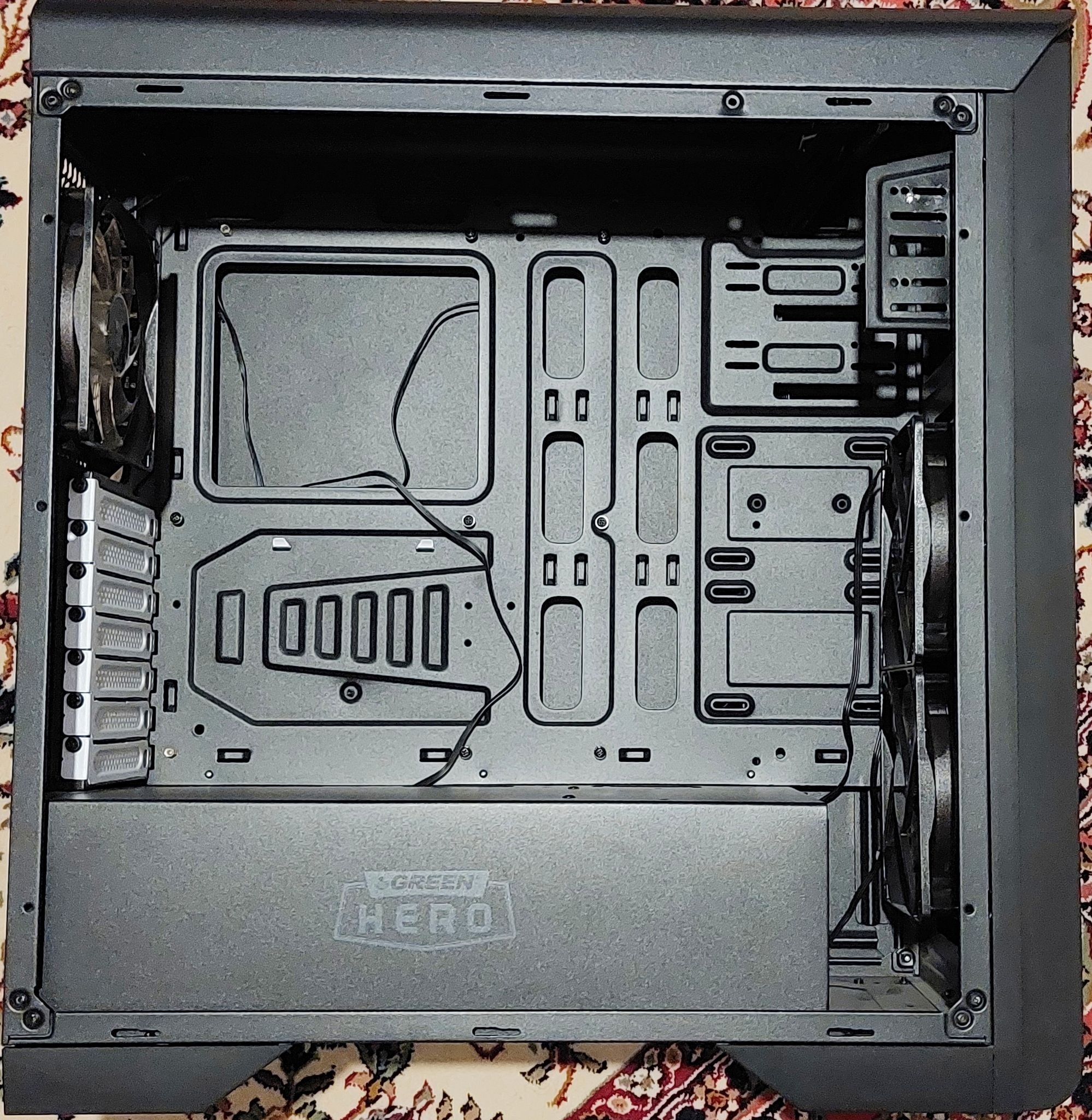 کیس گرین مدل Z2 Hero Plus