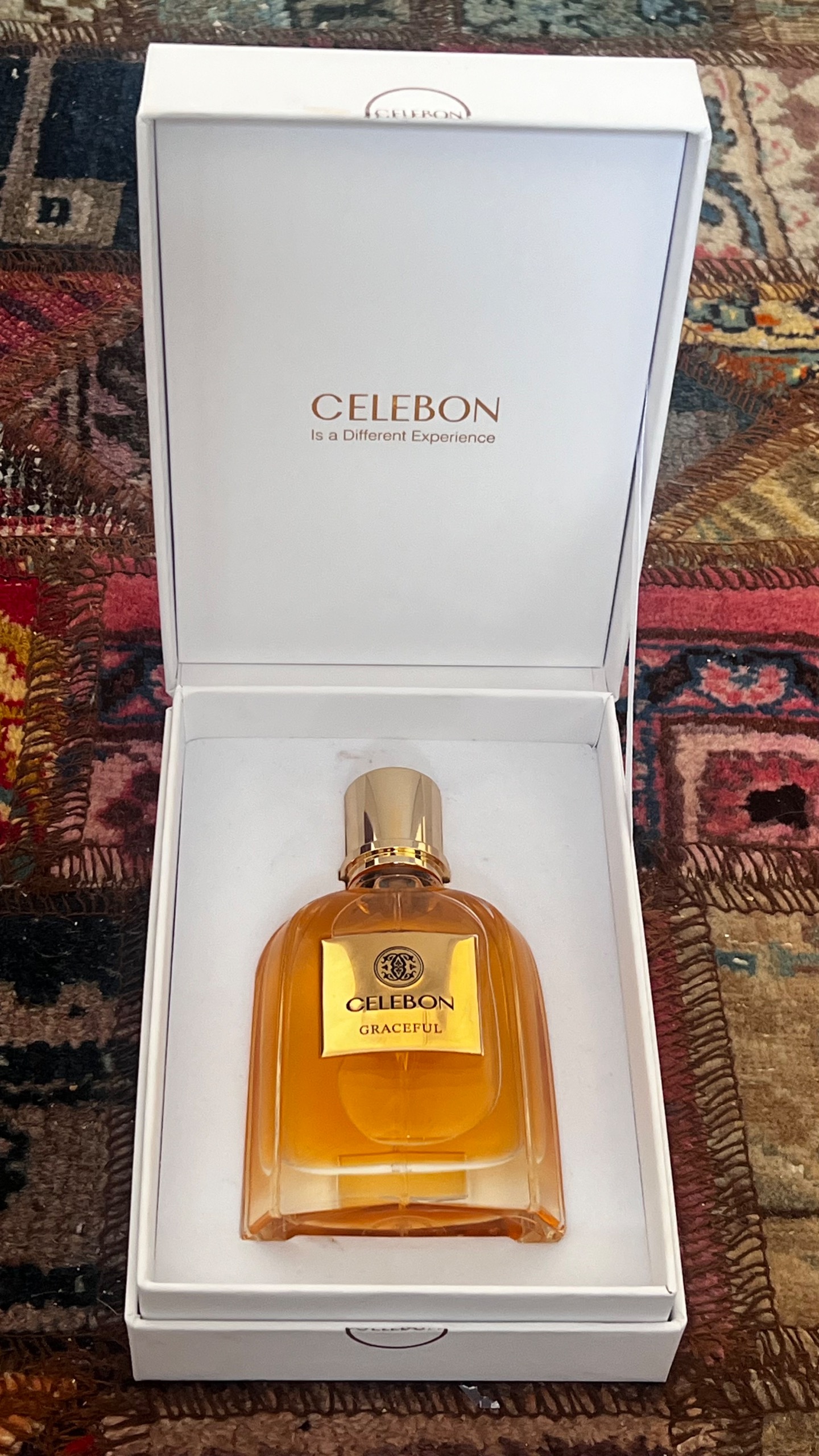 عطر و ادکلن