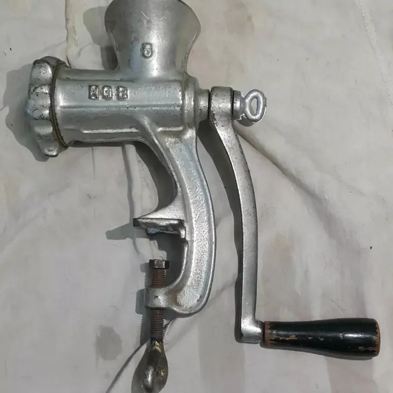 یک عدد چرخ گوشت دستی المانی شماره پنج