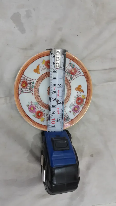یک عدد نعلبکی قدیمی زیبا  از جنس چینی